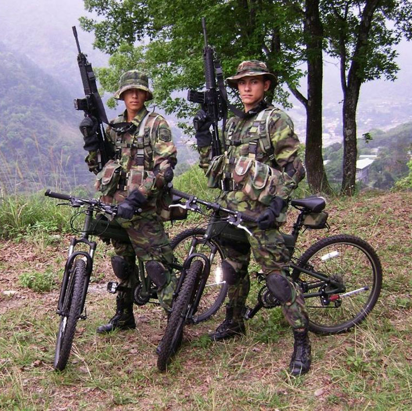 Mountain bike store military discount